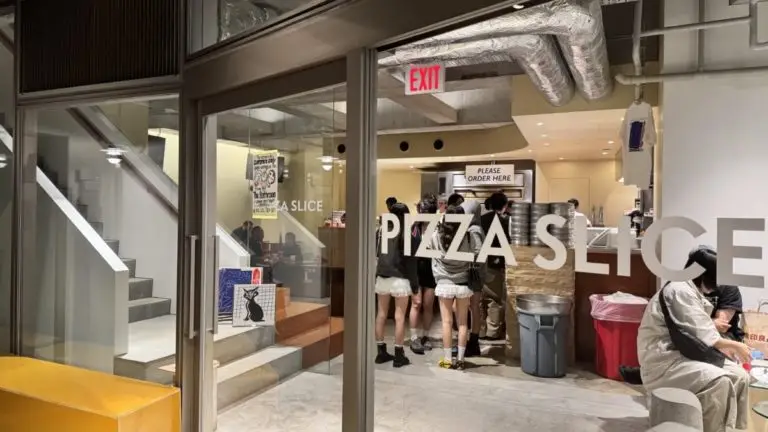 PIZZA SLICE CAT STREET(ピザ スライス キャットストリート)