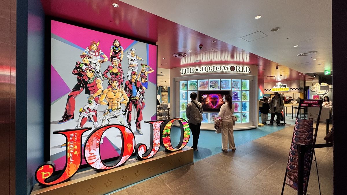 “JoJo’s Bizarre Adventure” THE★JOJO WORLD at Shibuya PARCO｜Full Report on Exclusive Goods, Exhibits, Entry Tickets, and IGGY CAFE