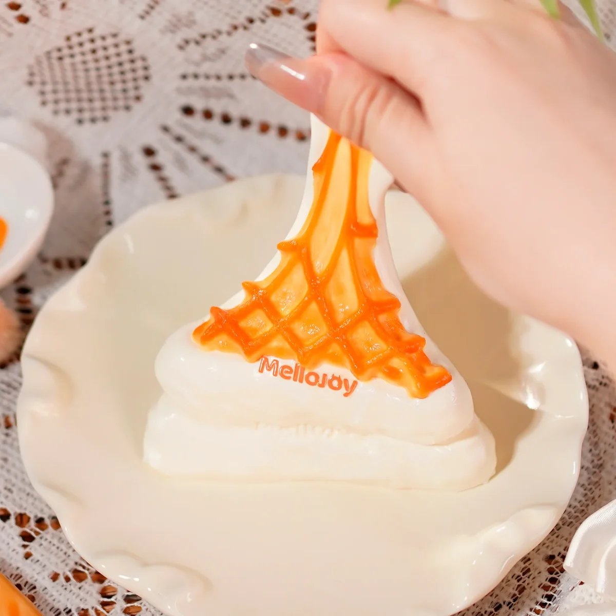 Mellojoy クリームワッフル 引っ張り