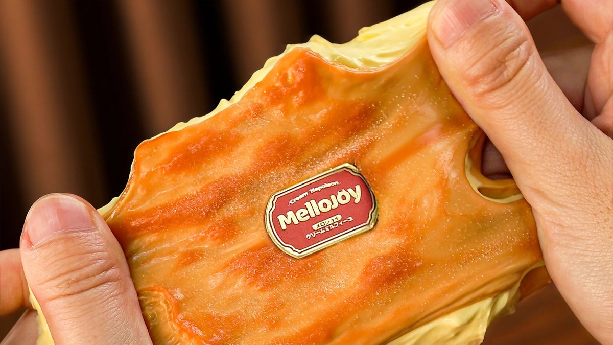 [Mellojoy Cream Mille-Feuille Z056-2] Review of an Ultra-Realistic Mille-Feuille Squeeze Toy Made of a Super Chewy Material